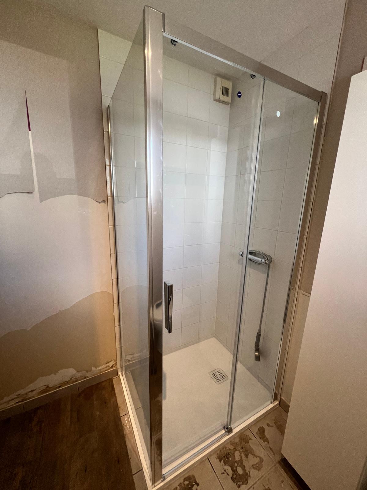 Remplacement paroi de douche